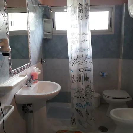 Facen Apartman Gardeládesz