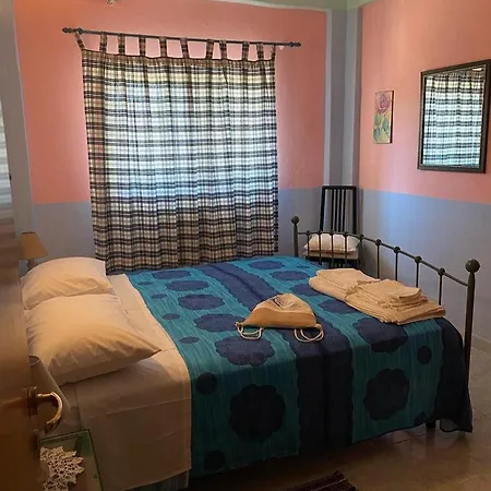 Apartment Facen Gardeládes