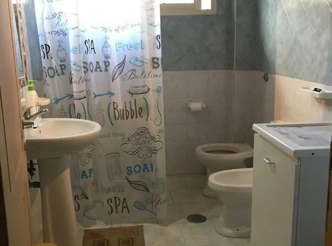 Facen 公寓 Gardeládes